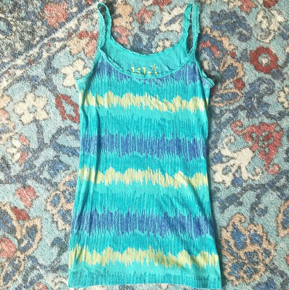 3 for $15 PACSUN Tank Top - Picture 2 of 4